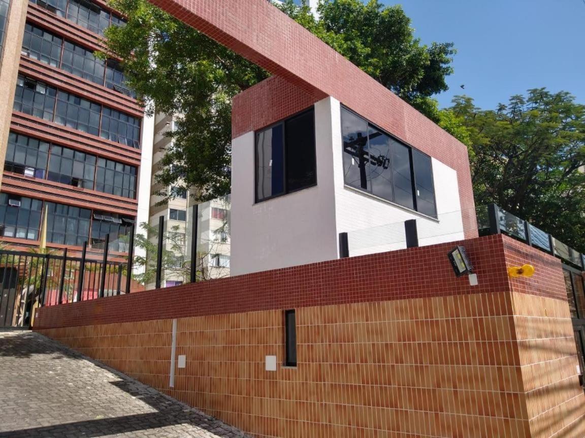 Flat Luxo Bem Localizado No Bairro Da Barra Salvador Apartment Exterior foto
